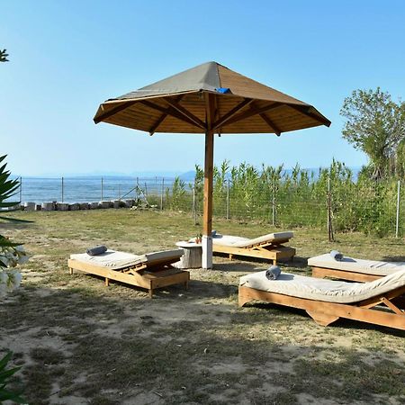 レフキンミ Vasilikis Sea Houseヴィラ エクステリア 写真