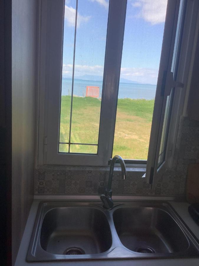 レフキンミ Vasilikis Sea Houseヴィラ エクステリア 写真