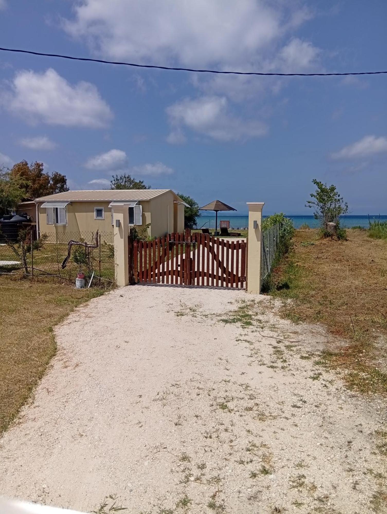 レフキンミ Vasilikis Sea Houseヴィラ エクステリア 写真